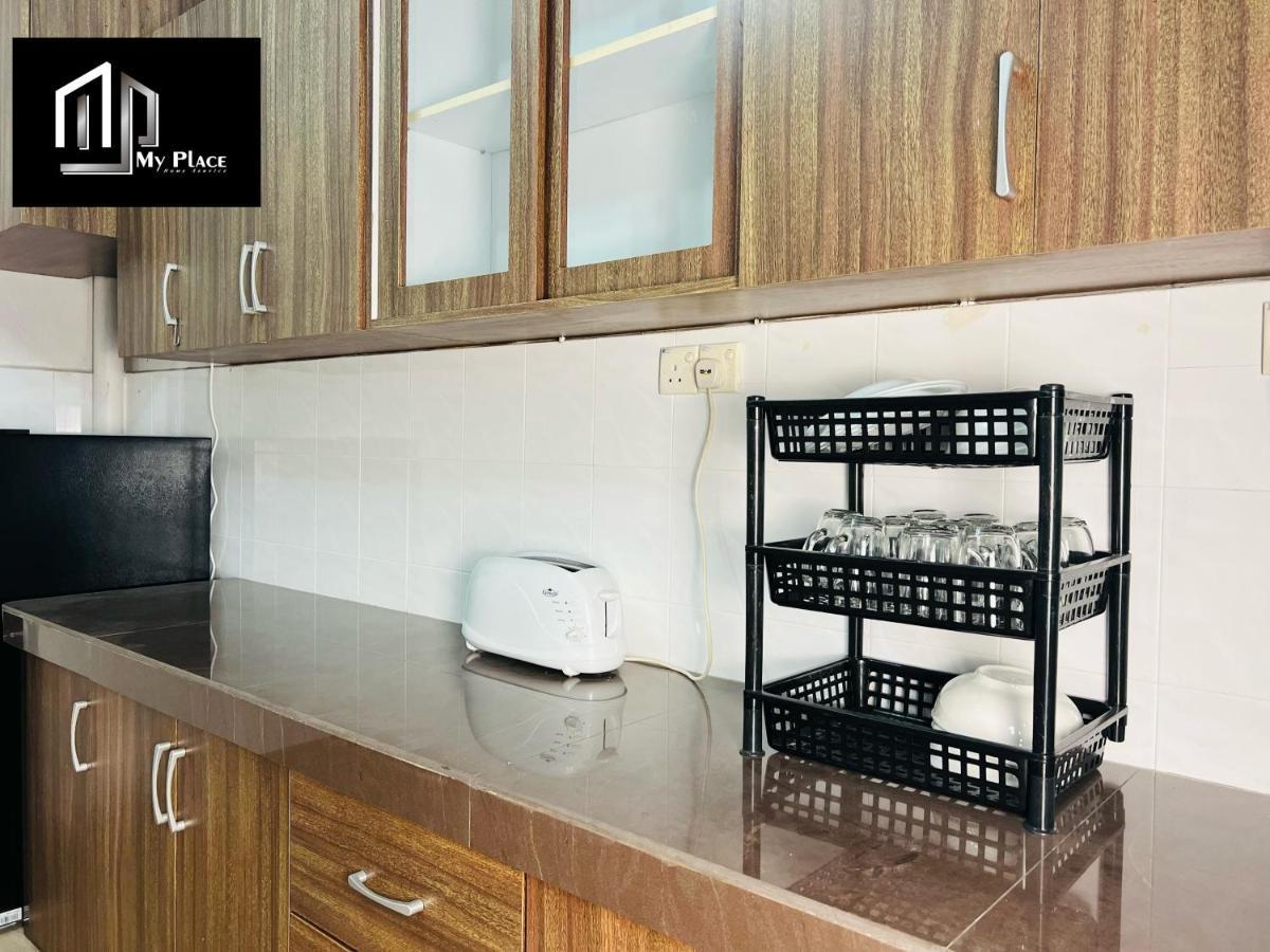 2 Storey 5Br 16Pax Semabok Taman Cheng Ho, 3 By Myplace Malacca エクステリア 写真