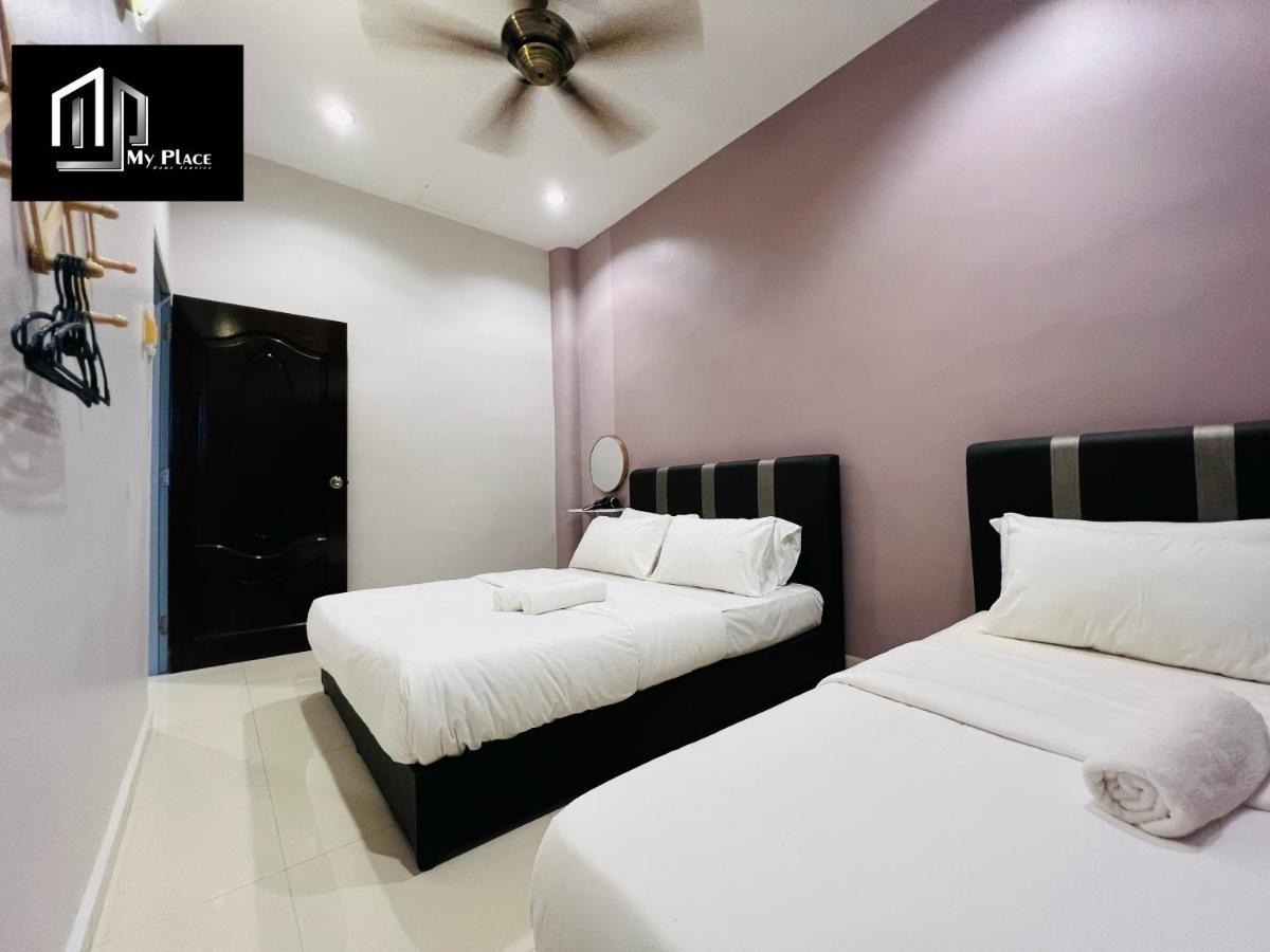 2 Storey 5Br 16Pax Semabok Taman Cheng Ho, 3 By Myplace Malacca エクステリア 写真